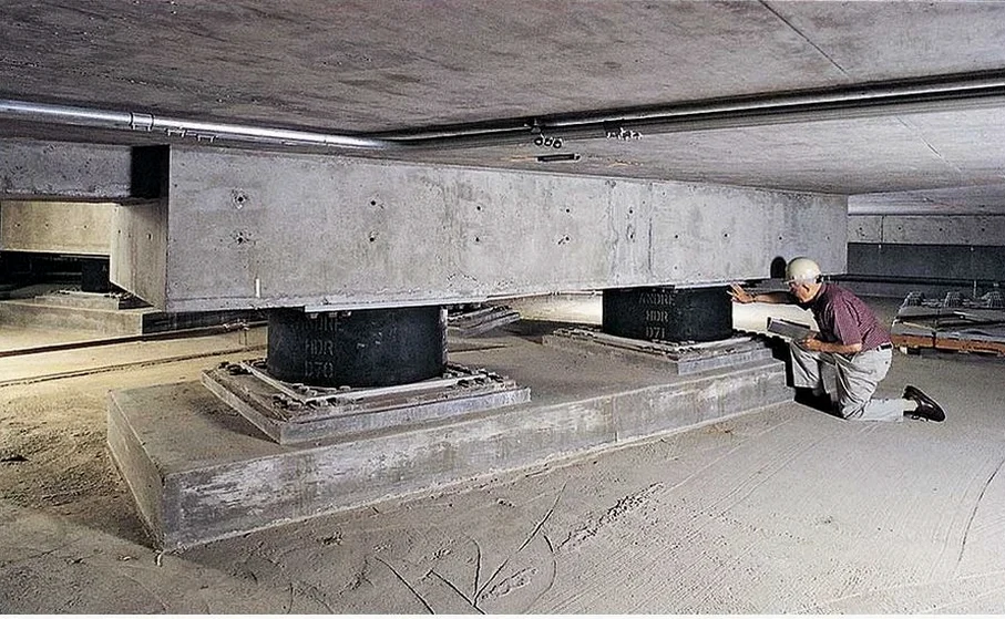 Base Isolation Seismic Design in Bangor – Engineered for North Wales Geology